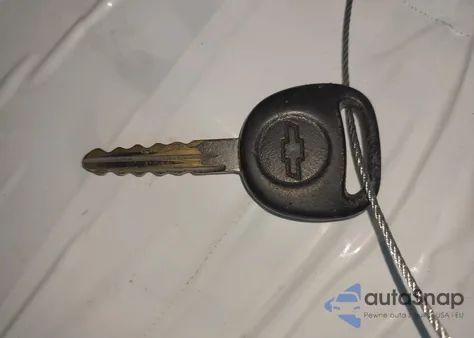 1999 Chevrolet Silverado 1500 Ls из США, поврежденный, VIN 1GCEK19V3XE202607